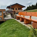 Vydrovy Boudy, Hotel