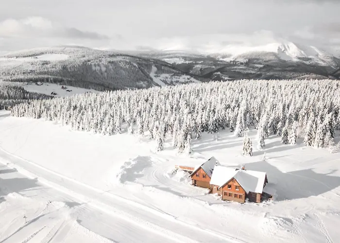 Vydrovy Boudy, Hotell Pec pod Snezkou