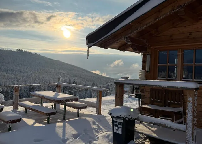 Hotel Vydrovy Boudy 3*